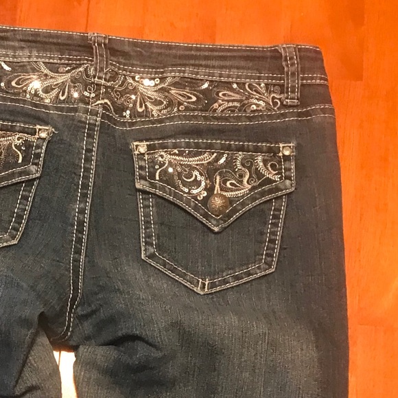 New Directions Flare Jeans - Picture 3 of 4